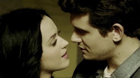 Video Katy Perry And John Mayer Kiss On Stage Who You Love
