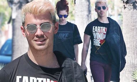 Joe Jonas Continues To Show Off New Blonde Hair In Sherman Oaks Daily Mail Online