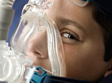 Cpap Treatment For Sleep Apnea Could Make You Look Younger More Attractive Huffpost