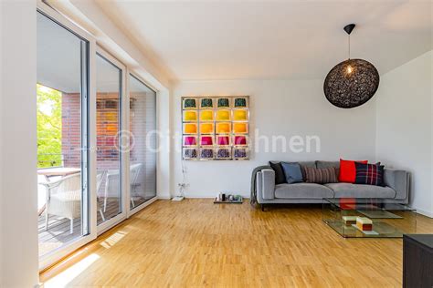 Modern Ausgestattete Wohnung Mit Sonnigem Balkon Und Garagen Stellplatz