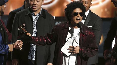 Bruno Mars ‘thats What I Like Wins Song Of The Year At