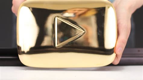 Gold Play Button What Inside Youtube