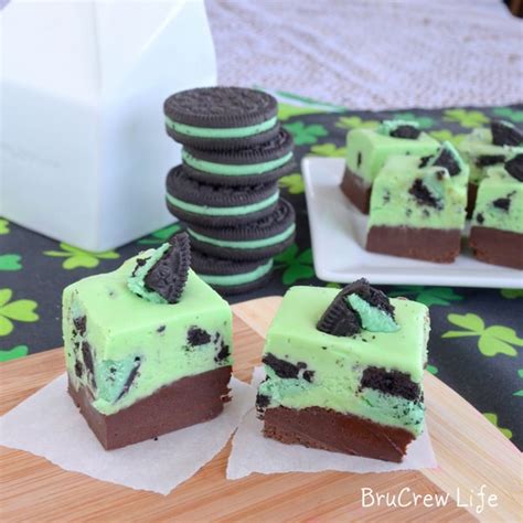 March 9, 2020 by dedra | queensleeappetit 4 comments. Chocolate Peppermint Oreo Fudge
