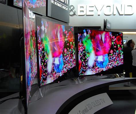 Lg Reveals Worlds First Curved 3d Oled Tv My
