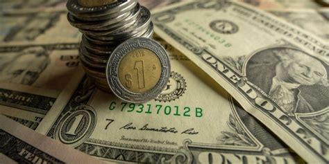 peso mexicano toca mejor nivel desde 2016 y bolsa sube