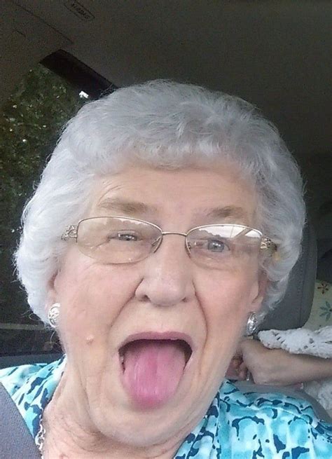 You Can T Miss These 11 Grandmas Taking Selfies Page 8 Of 11