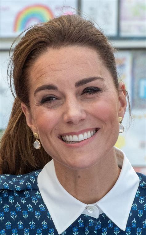 Kate Middleton Embarrassment Duchess Sees Other Leading Royal Snatch