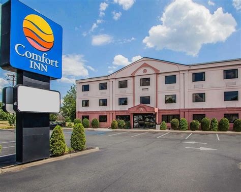 Comfort inn & suites miami international airport is located just 5 minutes from the terminal with free shuttle and oversize, clean, comfortable rooms. Comfort Inn - 22 Photos & 16 Reviews - Hotels - 1009 US ...