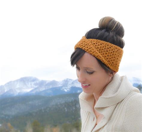 This headband adds a cable knit pattern and the project is perfect for learning to knit a. Fave Twist Crochet Headband | FaveCrafts.com