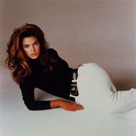 40 Fabulous Photos Show Fashion Styles Of Cindy Crawford In The 1980s Vintage News Daily