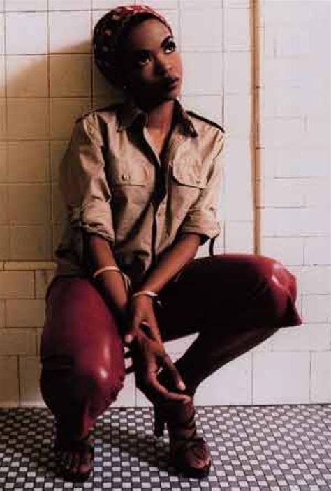 Lauryn Hill Photos Of Last Fm Lauryn Hill Sister Act Lauryn Hill S Black Girl