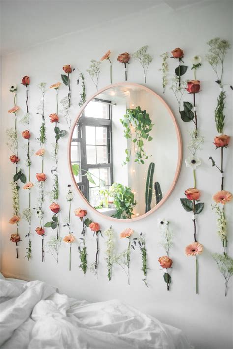 33 Gorgeous Flower Garland Ideas To Dream Up Your Perfect Bedroom In