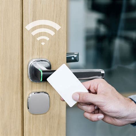 Aperio H By Assa Abloy Wireless Access Control In A Door Handle