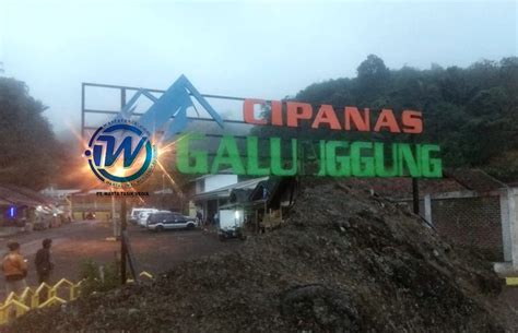 Harga tersebut belum termasuk biaya parkir kendaraan. Tiket Masuk Gunung Galunggung 2021 - Wisata Di Kawasan ...
