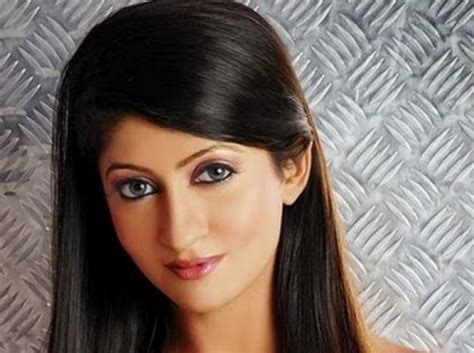 She studied sociology at sophia college, mumbai and since then entered into modelling. Celebrity Images Gallery: Craziest things Crunch ...