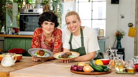 Kochen Und Backen Mit Zora Und Theresa NDR De Fernsehen Sendungen A Z
