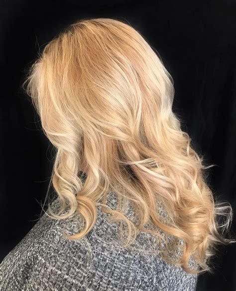 22 Light Blonde Hair Color Ideas About To Start Trending