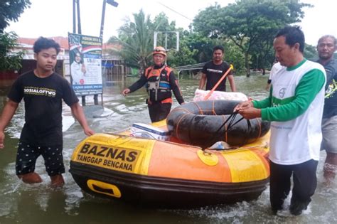 Bantu Korban Banjir Demak Baznas Sediakan Layanan Kemanusiaan