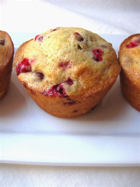 she's in the kitchen: Fresh Cranberry muffins with orange ...