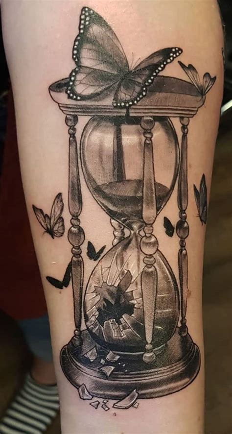 Hourglass Tattoos Meanings Tattoo Designs And Ideas