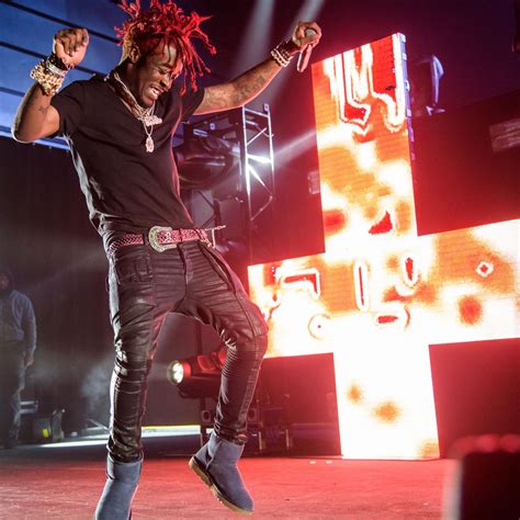 Lil Uzi Vert Spills His Guts In Front Of An Audience Of 6000 Teenage