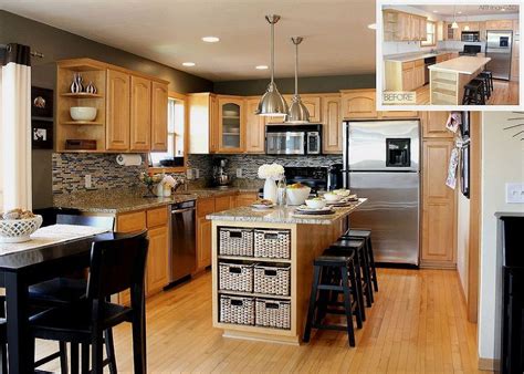 Going Gray Gray Kitchen Maple Kitchen Cabinets Light Wood Cabinets