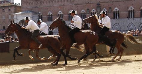 No, it is largely a touristy place with several villas overlooking the sea. In 35 alla Tratta, luci puntate su Oppio, Porto Alabe e ...