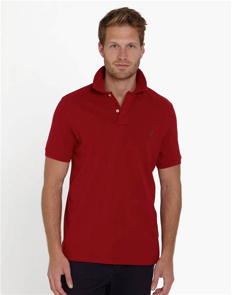 Guide To Choosing Polo Shirts For Men