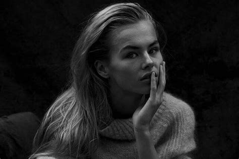 Annekee molenaar i matthijs de ligt przebywają w holandii. AnneKee Molenaar is de vriendin van Matthijs de Ligt