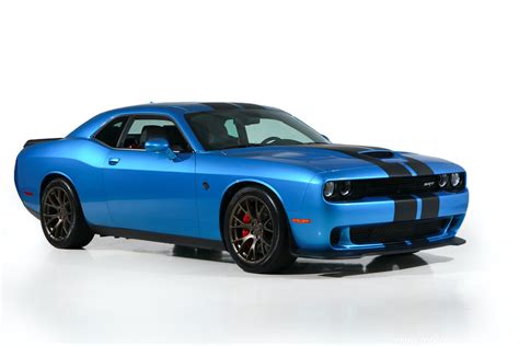 Dodge Challenger Hellcat Blue