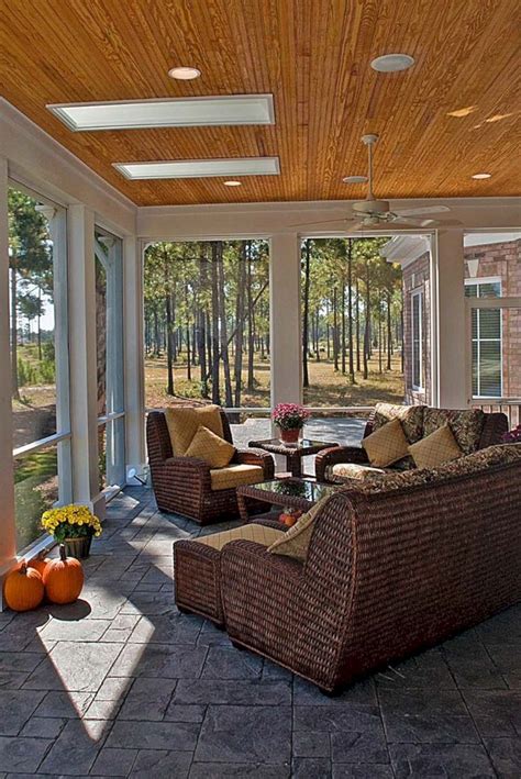 12 Small Sunroom Design Ideas As A Comfortable Relaxation Room In 2020