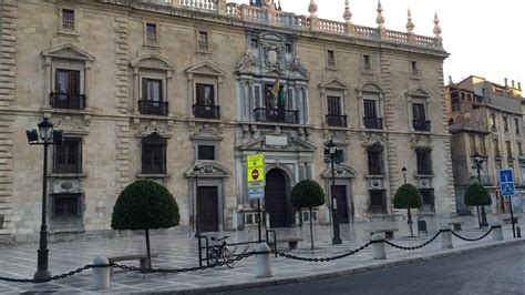 Se vende oficina totalmente diáfana en 5ªplanta del edificio forum, fachada principal. GRANADA | CENTRO | Real Chancillería de Granada. Plaza Nueva.