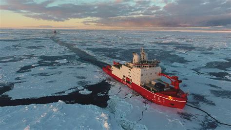 Chinas Icebreakers Sail Through Ice On Antarctic Expedition Cgtn