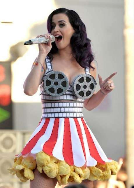 Katy Perry Los Vestidos Más Raros Y Sexys De La Chica Hot