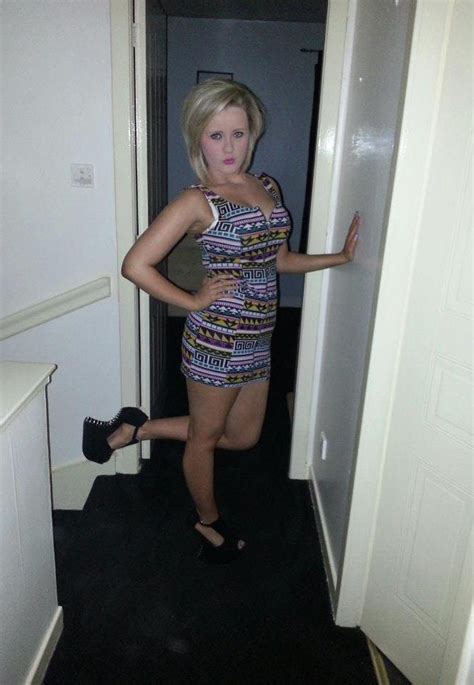Hot Amateur Chicks In Tight Dresses Part 2