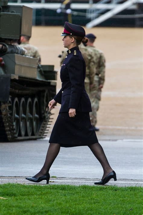 Pin On Uniformed Uk Armed Forces And Law Enforcement Females