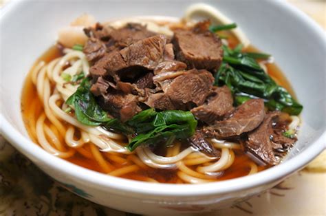 Drain the water and to serve: Chinese braised beef noodle soup | chinese grandma
