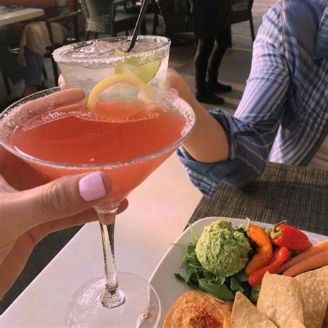 Happy Hour At Chandlers Starts At 3pm Photo Ashleyvallandingham