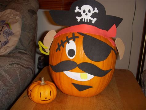 20 Pirate Pumpkin Carving Ideas