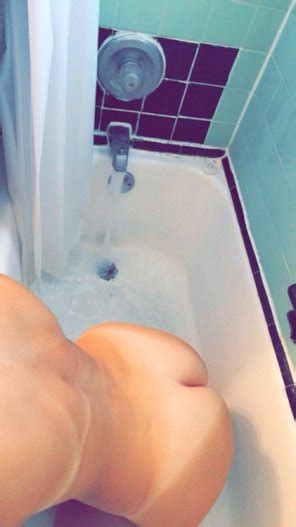 taking a bath porn pic eporner