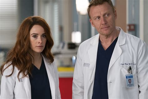 Greys Anatomy Season 15 Episode 20 Recap Owen And Jo Really Need