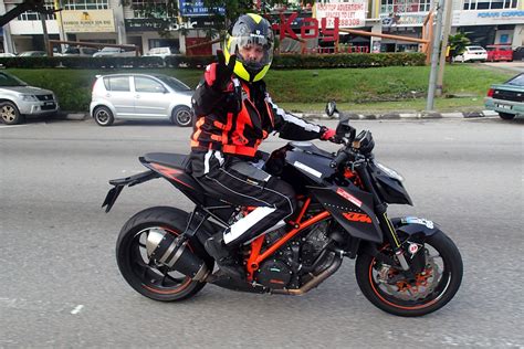 Most of the city planners stated bikes present a cheap and more convenient way to avoid busier streets. i-Moto | TOURING: DISCOVERMOTO MEXICO TOURS MALAYSIA ON ...