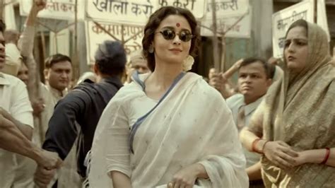 In Pics Heres A Look At Alia Bhatt Sanjay Leela Bhansalis Gangubai Kathiawadi Trailer