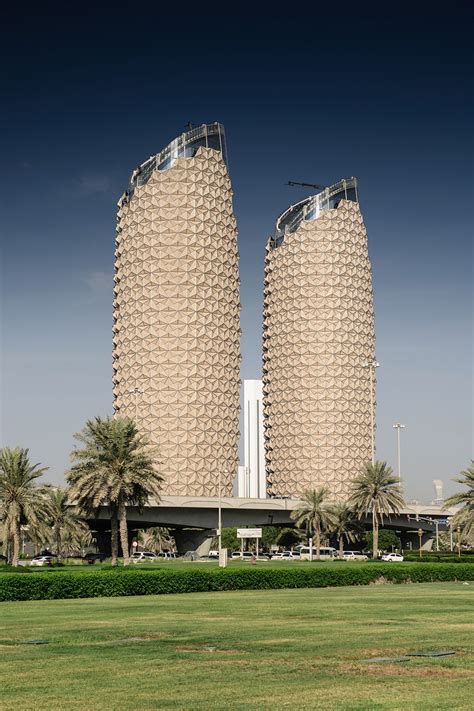 Al Bahar Towers Architecture By Aedas 2012 Photographs © Andrew