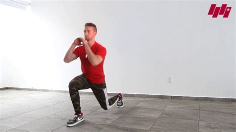 Alternating Lunges 🎖 - YouTube