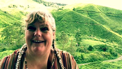 Jollynolly And Gail Cameron Highlands Malaysia Honey Bees And Tea Youtube