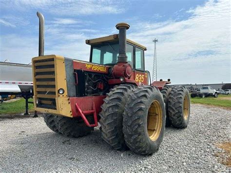Versatile 835 Tractor 4wd Articulating 10820 Hours 208x38 Duals