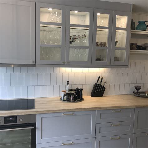 Ikea lerhyttan ljusgrå | Small kitchen decor, Kitchen furniture design, Kitchen inspirations