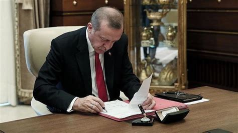 Erdoğandan Hazine ve Maliye Bakanlığına yeni atamalar