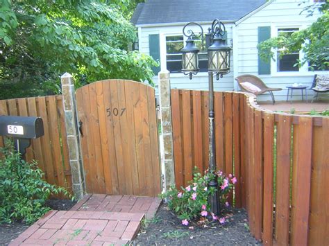 Build a Curved Wooden Fence : 3 Steps (with Pictures) - Instructables